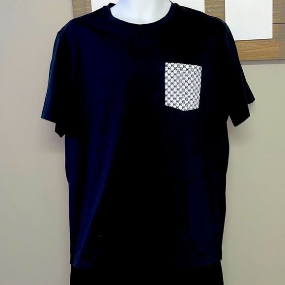 Michael Kors Men’s Black Shirt Sleeve T-shirt with MK Pocket- Large - Picture 1 of 7
